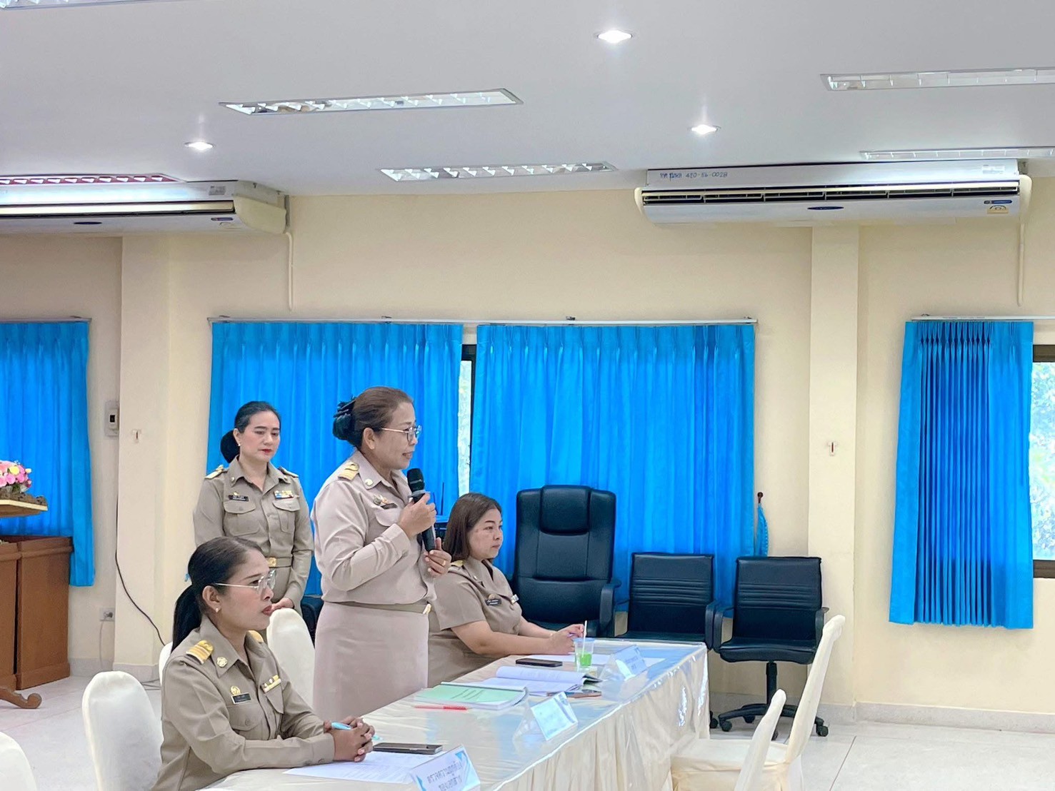 บรรยากาศ "การรับสมัครเลือกตั้ง" นายกเทศมนตรีตำบลชุมพล และสมาชิกสภาเทศบาลตำบลชุมพล