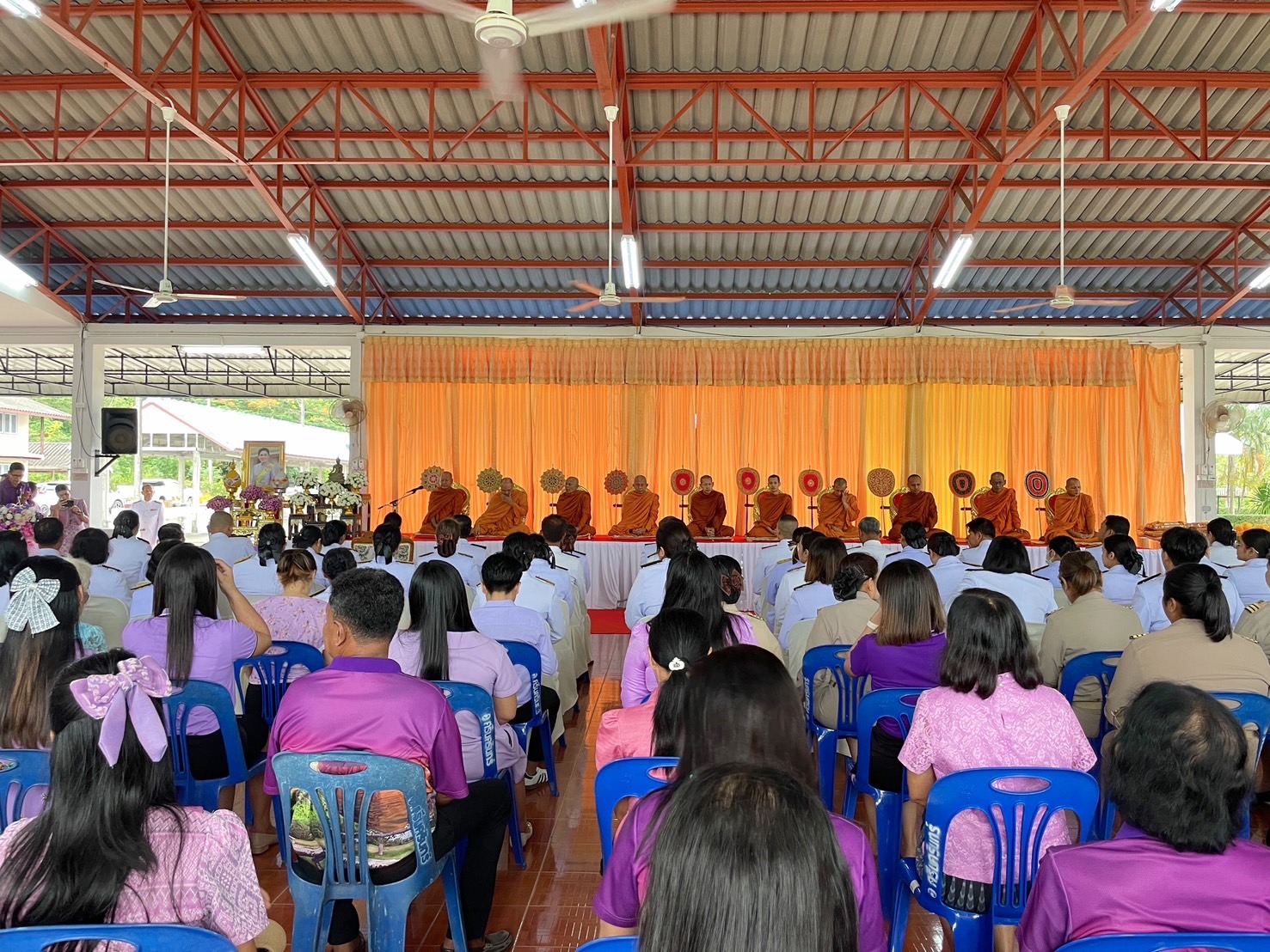 เทศบาลตำบลชุมพลร่วมกิจกรรมเฉลิมพระเกียรติเพื่อถวายเป็นพระราชกุศล สมเด็จพระนางเจ้าสุทิดา พัชรสุธาพิมลลักษณ พระบรมราชินี  เนื่องในโอกาสวันเฉลิมพระชนมพรรษา 3 มิถุนายน 2568