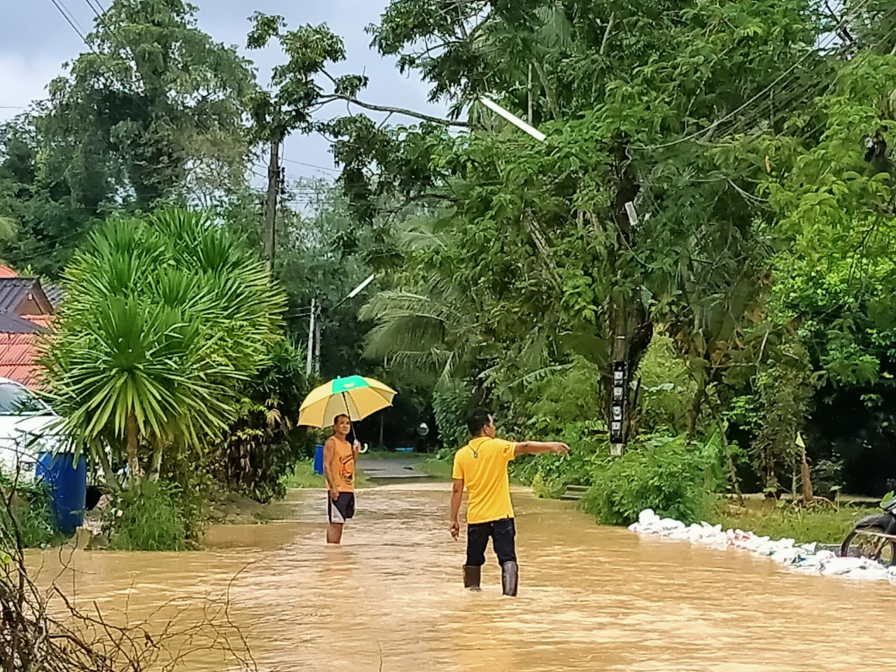 ลงพื้นที่เยียมเยียนพี่น้องประชาชน